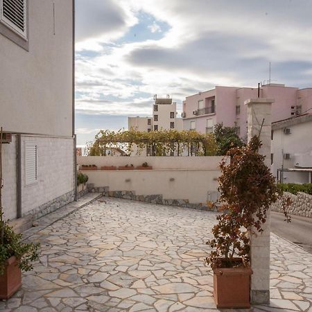 Apartment-Hotel Vila Petrovic-Becici Будва Экстерьер фото