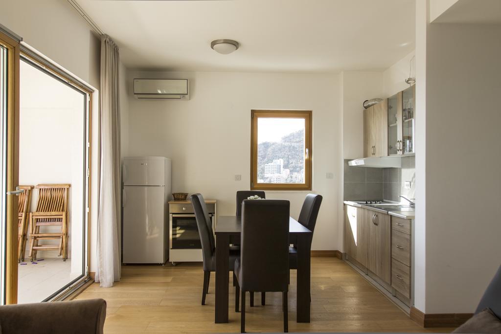 Apartment-Hotel Vila Petrovic-Becici Будва Экстерьер фото