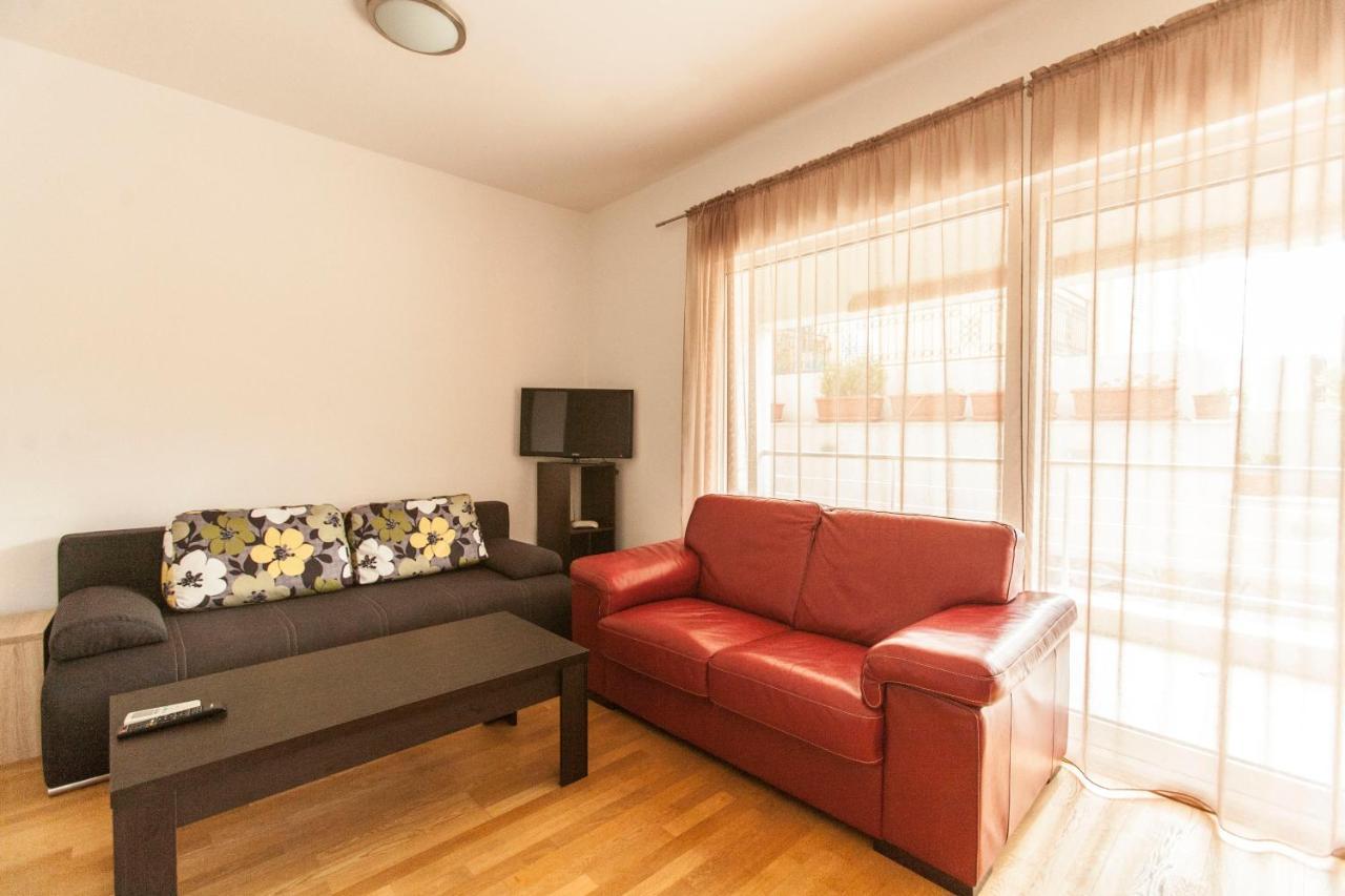 Apartment-Hotel Vila Petrovic-Becici Будва Экстерьер фото